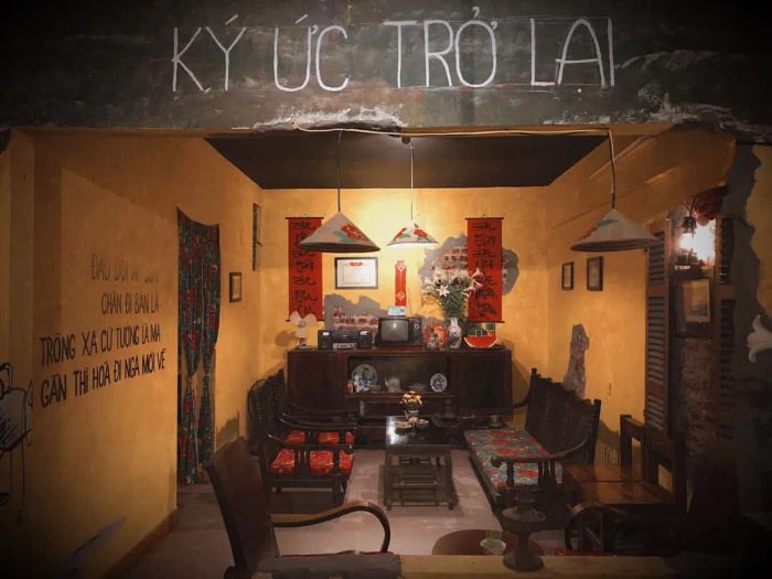 Không gian đậm chất retro tại Tiệm Cà Phê Zoom Bao Cấp
