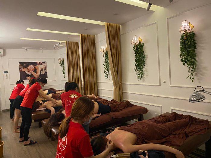 Không gian thư giãn ấm cúng tại Ly Ly Spa