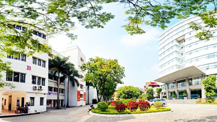 Hình ảnh khuôn viên Đại học Ngoại thương - Ngôi trường mang đậm dấu ấn quốc tế
