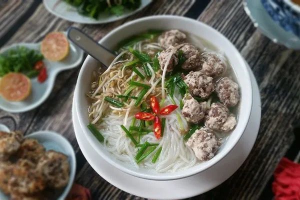 Hình ảnh bún mọc Hàng Lược thơm ngon đúng điệu Hà Nội