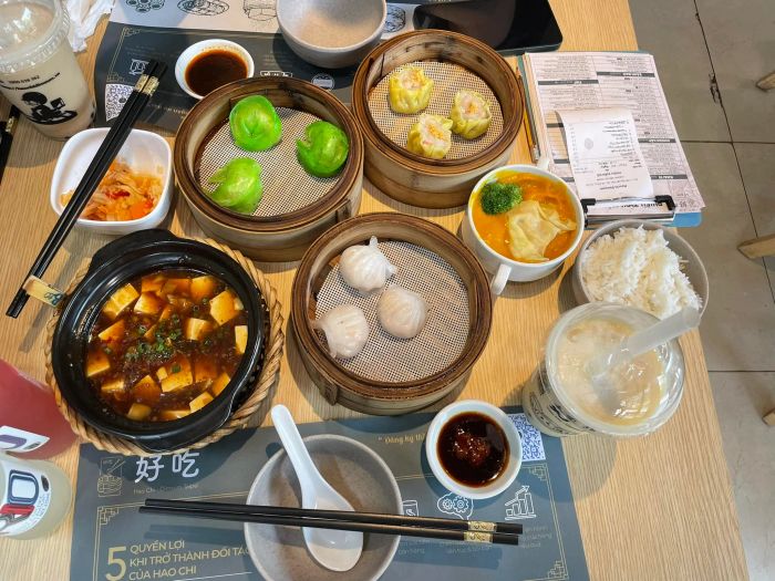 Hình ảnh không gian ấm cúng tại Hao Chi - Dimsum Taipei
