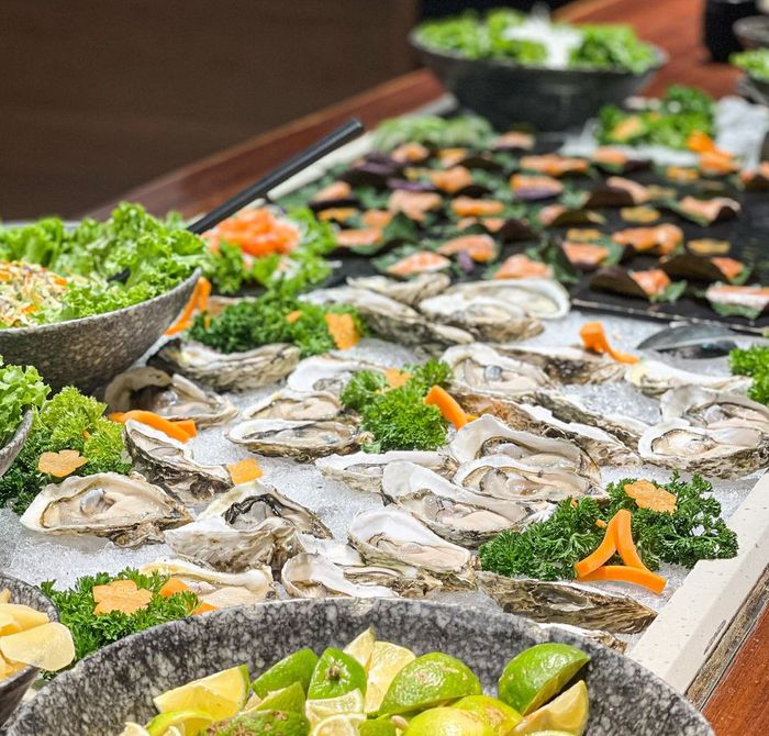 Hình ảnh trải nghiệm ẩm thực tại Bay Seafood Buffet Hồ Gươm