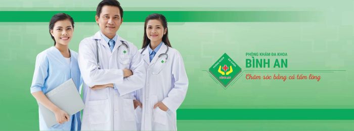 Hình ảnh đội ngũ y bác sĩ chuyên nghiệp tại Phòng Khám Bình An