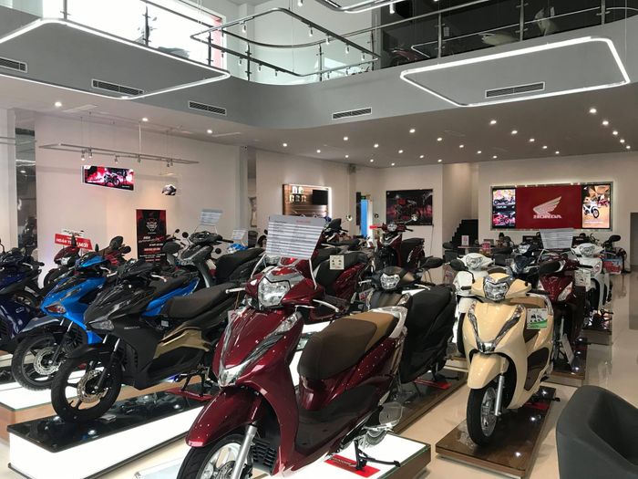 Hình ảnh dịch vụ chuyên nghiệp tại Honda Hồng Phát