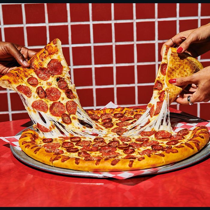 Hình ảnh Pizza Hut - Những chiếc pizza vàng ươm hảo hạng