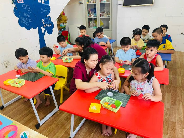 Hình ảnh hoạt động trị liệu tại Trí Đức Việt