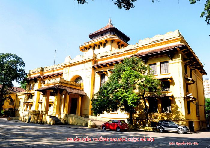 Khuôn viên lịch sử Đại học Dược Hà Nội - Nơi ươm mầm những dược sĩ tài năng