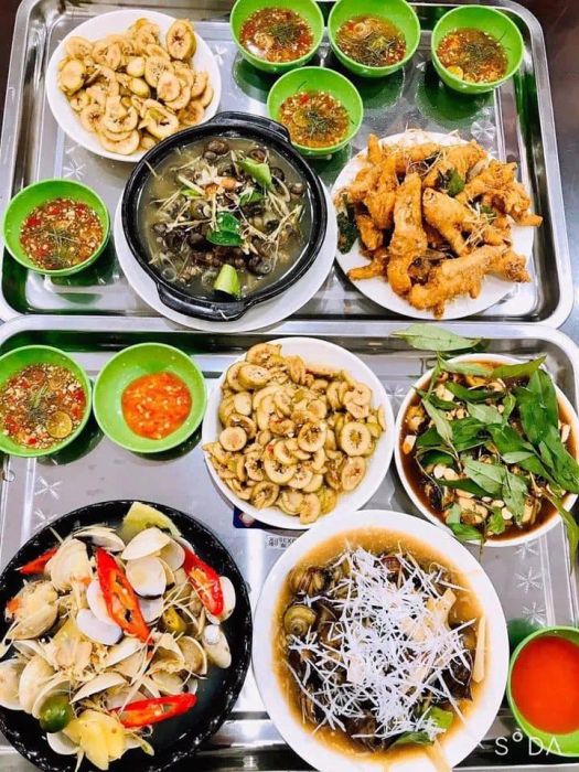Không gian ấm cúng và món ngon đặc trưng tại Ốc 88 Cơ Sở 02