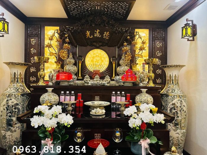Không gian thờ cúng sang trọng được thiết kế bởi Gia Bảo
