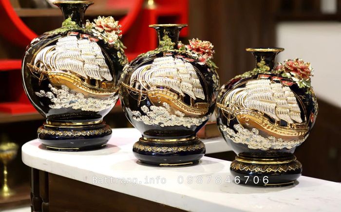 Hình ảnh không gian trưng bày gốm sứ Bát Tràng đẳng cấp