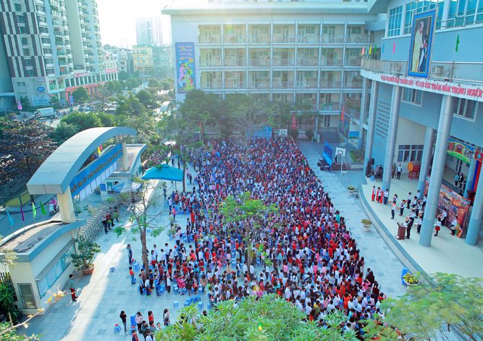 Hoạt động ngoại khóa sôi nổi tại Trường Tiểu học Yên Hoà