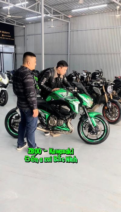 Không gian trưng bày xe đa dạng tại Hội sở mua bán xe cũ Hà Nội