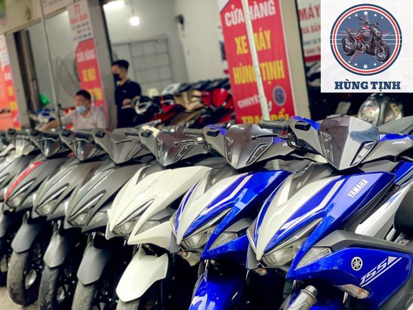 Không gian trưng bày đa dạng tại Xe máy Hùng Tịnh