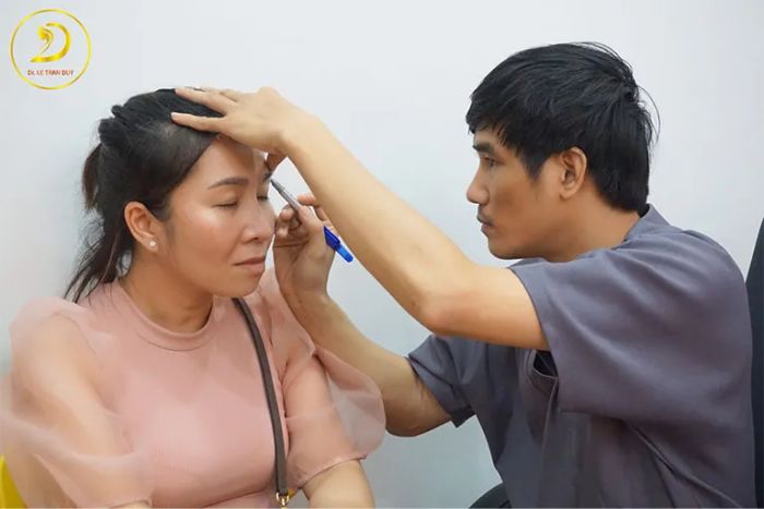 Viện thẩm mỹ Dr. Duy luôn chú trọng đến việc thiết kế và điều chỉnh tỷ lệ khuôn mặt sao cho hoàn hảo nhất.