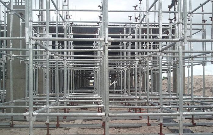 Hình ảnh thi công chuyên nghiệp của Công ty Giàn Giáo Miro