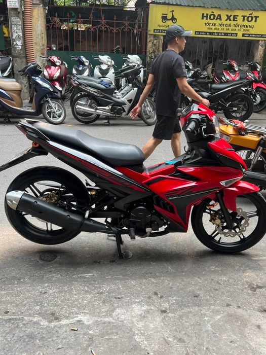 Không gian trưng bày đa dạng tại Siêu thị xe máy Hoàng Kiên