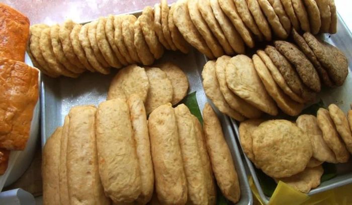 Không gian bày bán tại Giò chả Quốc Hương
