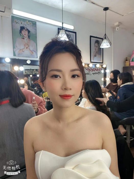 Buổi học thực tế với người mẫu tại Juhee Makeup