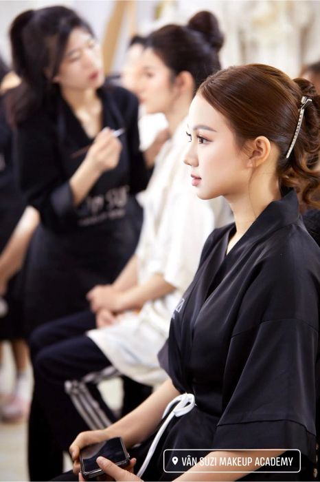 Không gian đào tạo chuyên nghiệp tại Vân Suzi Makeup Academy