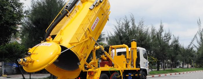 Hình ảnh đội ngũ kỹ thuật Thongcong24h trong quá trình thi công