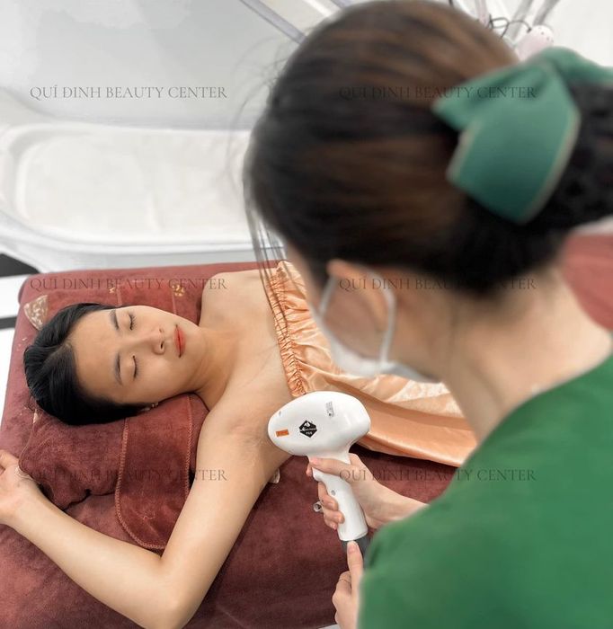 Hình ảnh không gian sang trọng tại Quí Đinh Beauty Center
