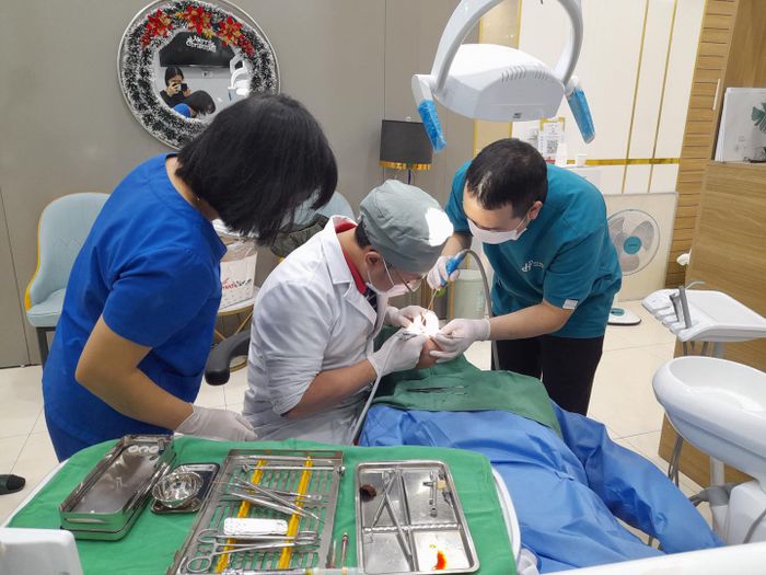 Không gian điều trị tiêu chuẩn tại Nha Khoa Hoa Phương