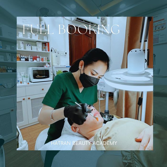 Hình ảnh không gian sang trọng tại HaTran Beauty Academy