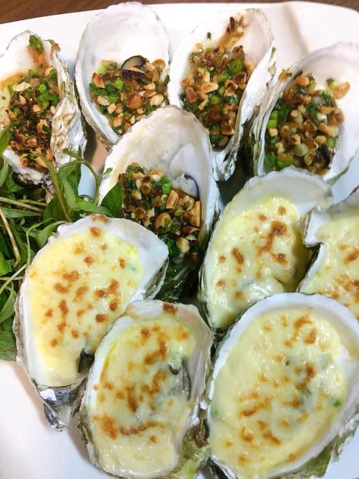 Không gian ấm cúng tại Bách Hỷ