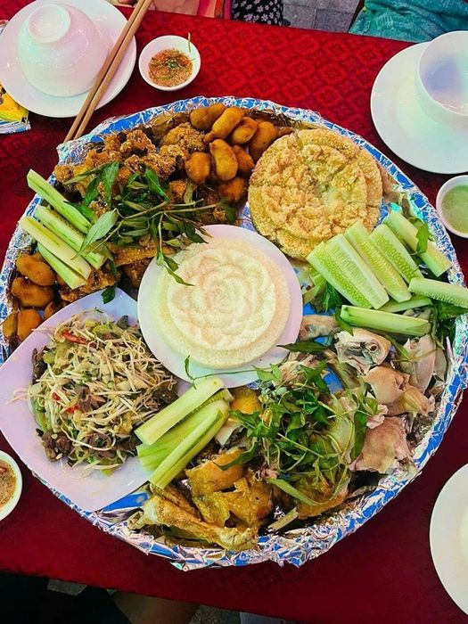 Nhà hàng Mai Son Vua Gà Tươi Mạnh Hoạch ảnh 2