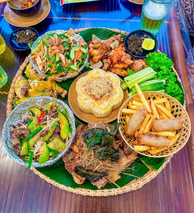 Nhà Hàng Phố Gà - Xứ Sở Gà Ngon ảnh 1