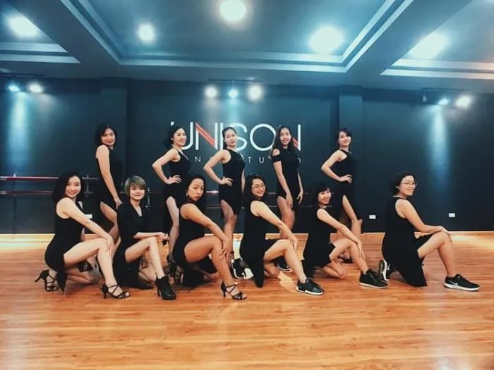 Hình ảnh không gian hiện đại tại Unison Dance Studio