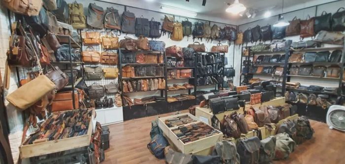 Cap Tui Da Shop ảnh 1 - Góc nhìn đầu tiên về thiên đường balo da thủ công tinh xảo