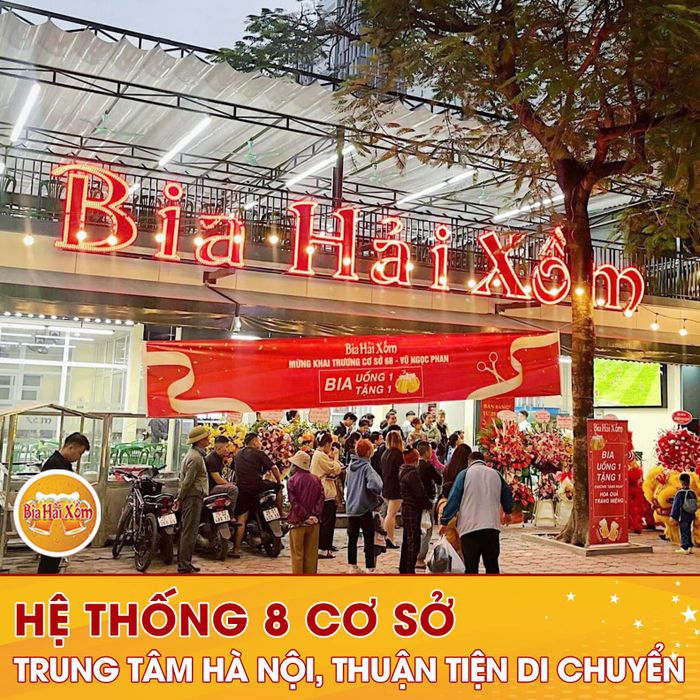 Không gian nhộn nhịp tại Bia Hải Xồm