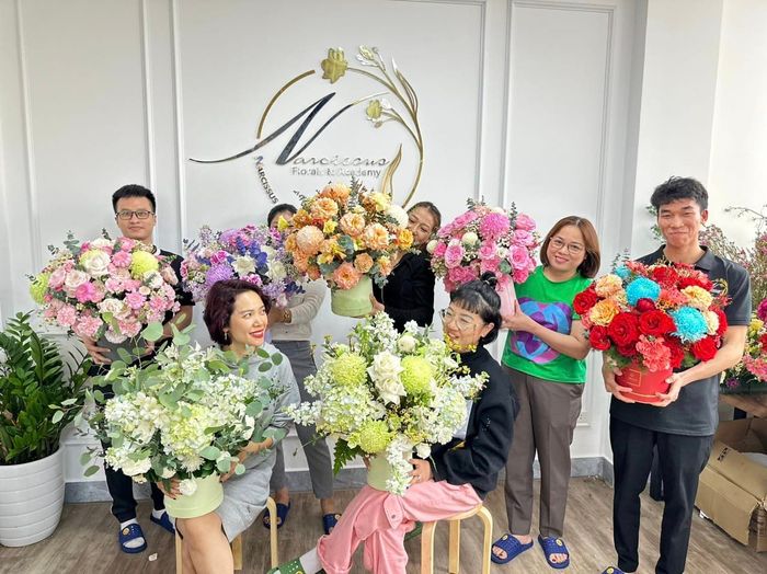 Tác phẩm nghệ thuật từ học viên Narcissus Florals & Academy