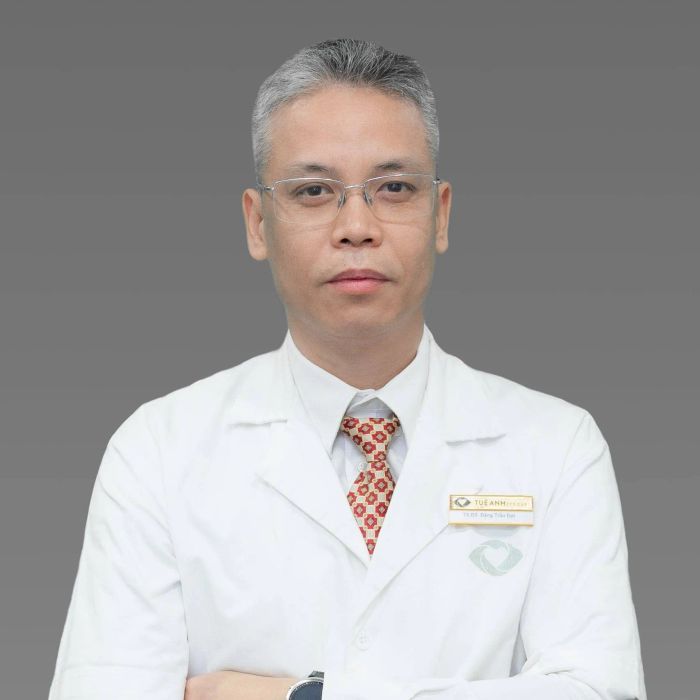 Ảnh chân dung TS.BS Đặng Trần Đạt - Người thầy thuốc tài năng, tận tâm