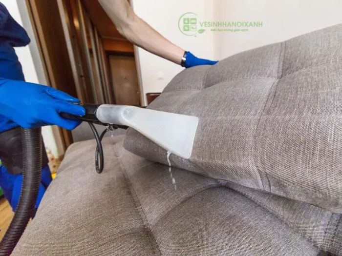 Hình ảnh minh họa quy trình làm sạch chuyên nghiệp tại Hà Nội Xanh