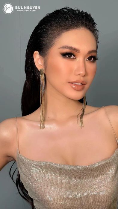 Buổi học thực tế với người mẫu tại Bul Nguyễn Make Up Store & Academy