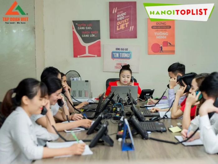 trung-tam-sua-tivi-tap-doan-viet-Mytour