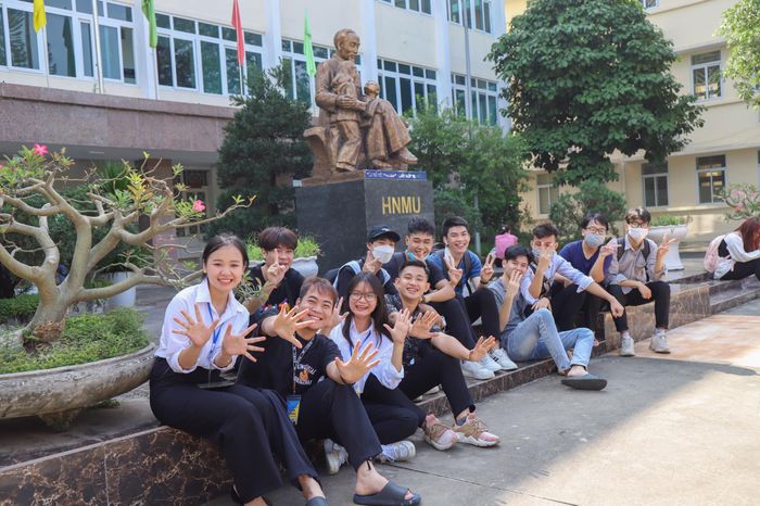 Hình ảnh Đại học Thủ đô Hà Nội - Biểu tượng giáo dục hiện đại của Thủ đô