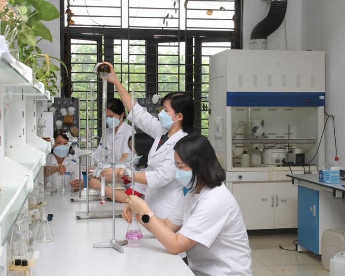 Hình ảnh Đại học Dược Hà Nội - Ngôi trường của những nhà nghiên cứu dược phẩm tương lai