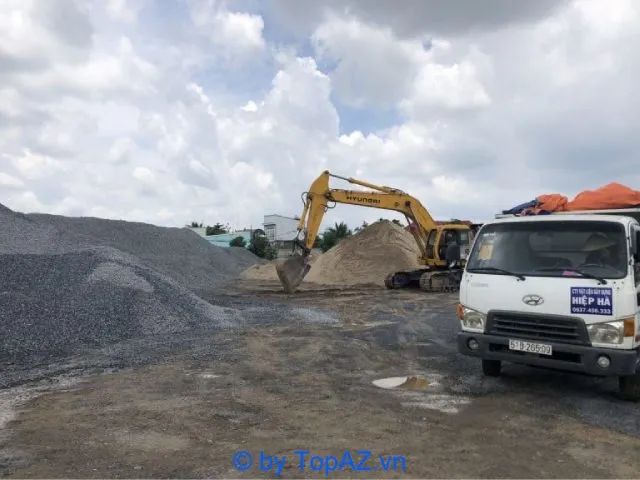 Hiệp Hà tự hào là nhà cung cấp đa dạng các loại vật liệu xây dựng thiết yếu như cát, đá, sắt thép... với chất lượng vượt trội.