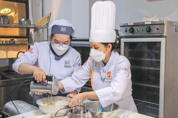 Góc thực hành chuyên nghiệp tại Hướng Nghiệp Á Âu – Ảnh 3
