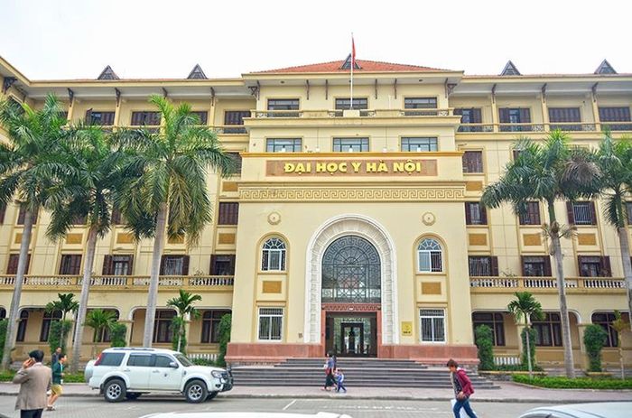 Hình ảnh thứ hai về Đại học Y Hà Nội - Không gian đào tạo và nghiên cứu y học hiện đại
