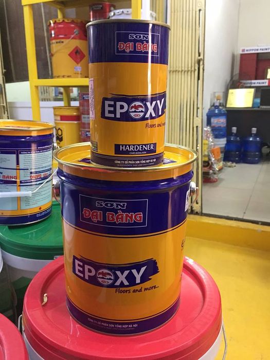 Không gian trưng bày đa dạng sản phẩm tại Tổng Kho Sơn