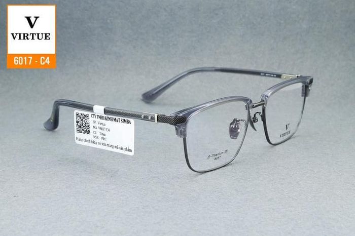 Bộ sưu tập kính thuốc đa dạng tại Kính Mắt Đức Long