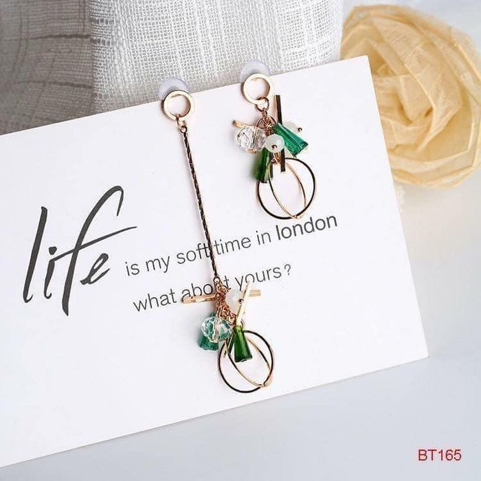 Không gian sang trọng và ấm cúng tại Châu Anh Accessories