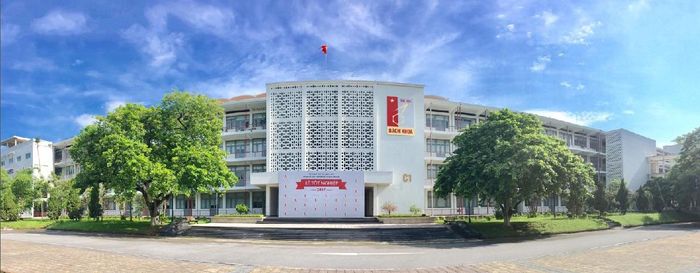 Hình ảnh Đại học Bách khoa Hà Nội - Biểu tượng của giáo dục kỹ thuật Việt Nam