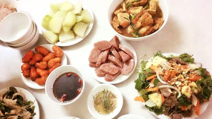 Không gian ấm cúng tại Loving Hut An Lạc