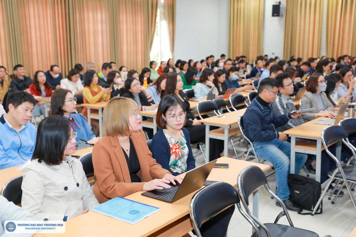 Hình ảnh Đại học Thương mại - Ngôi trường của sáng tạo và khởi nghiệp