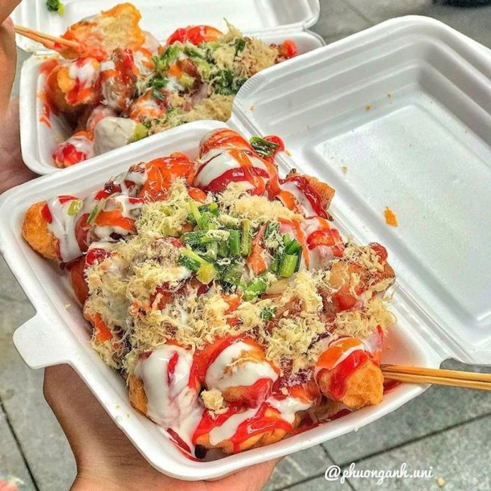 Bánh Mì Cô Liên - Kiệt tác vàng ươm giữa lòng phố cổ